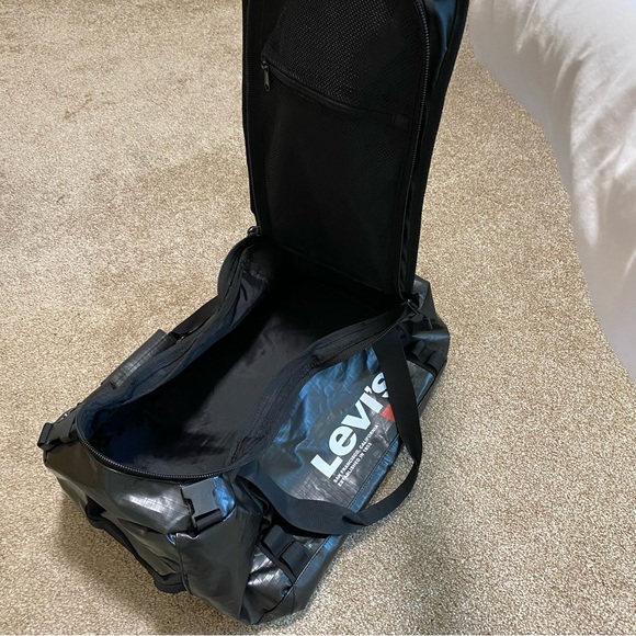 Levi’s Black Duffle/Backpack/Weekender bag Levis - Picture 6 of 9